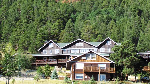 Marys Lake Lodge